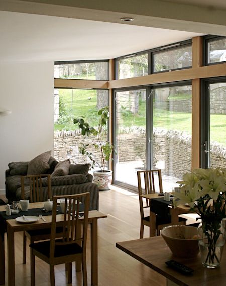 CaSA-The Cedars-Bath-dining area-0682-PORT.JPG